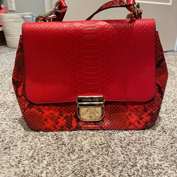 Michael Kors purse - Picture 1 of 1